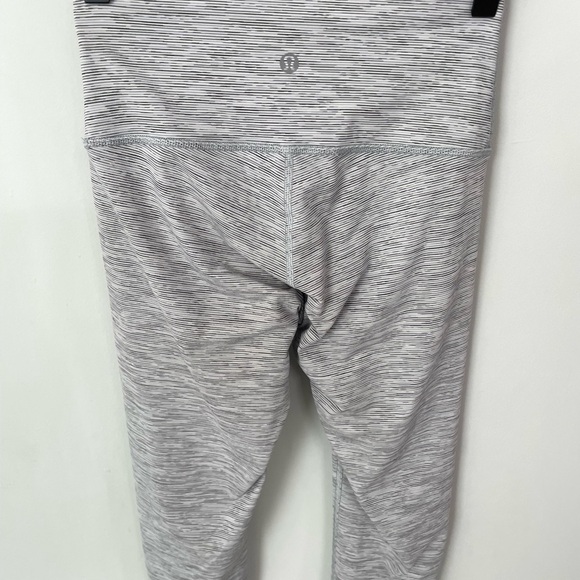 Lululemon Wunder Under Hi-Rise Crop Leggings Size 4 
Space Grey White 15 - Picture 6 of 7
